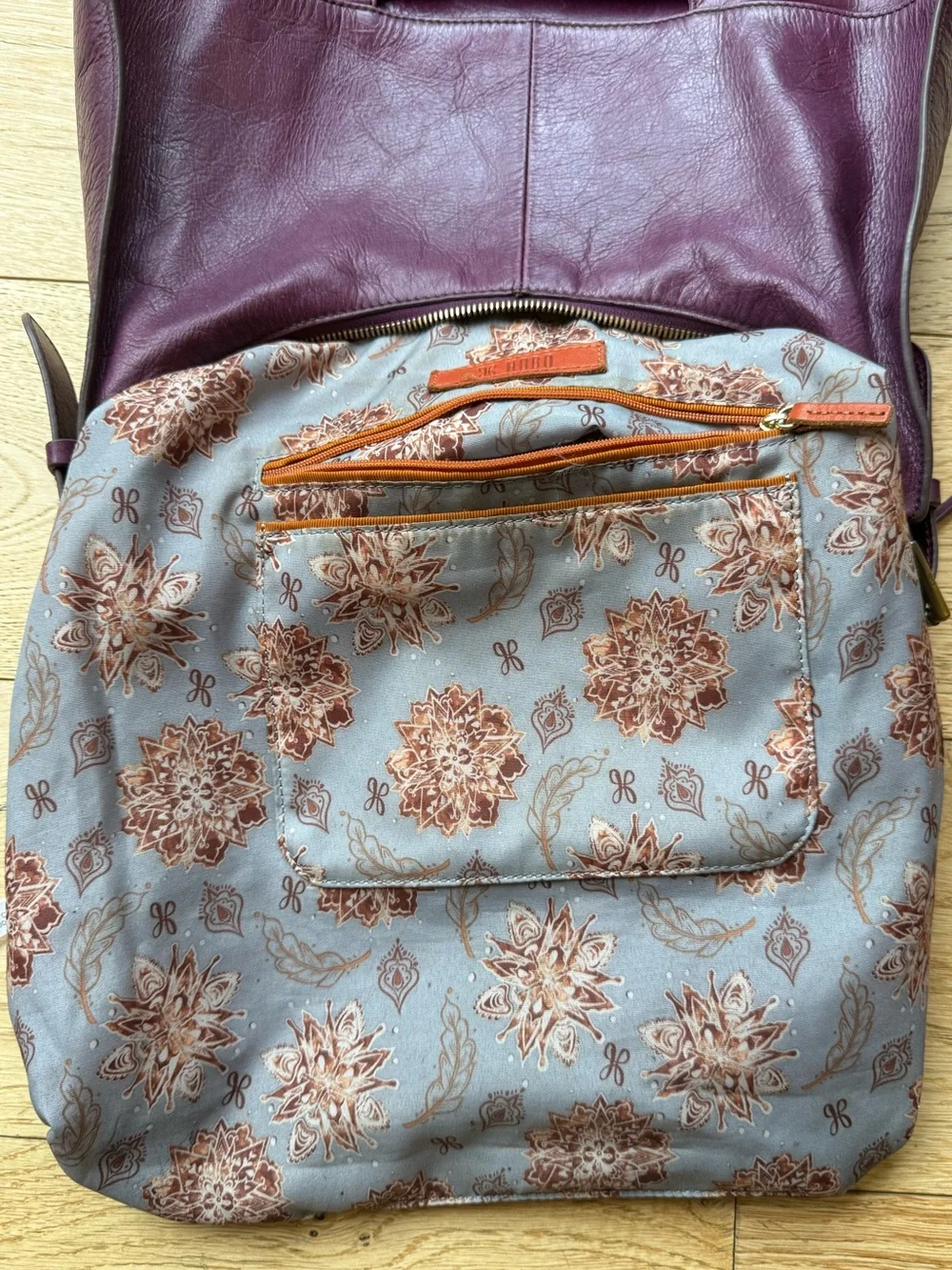 Hobo International Marley Shoulder Bag Berry Burgundy Leather Hobo Purse - Picture 16 of 16